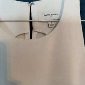 Banana Republic white short sleeve top